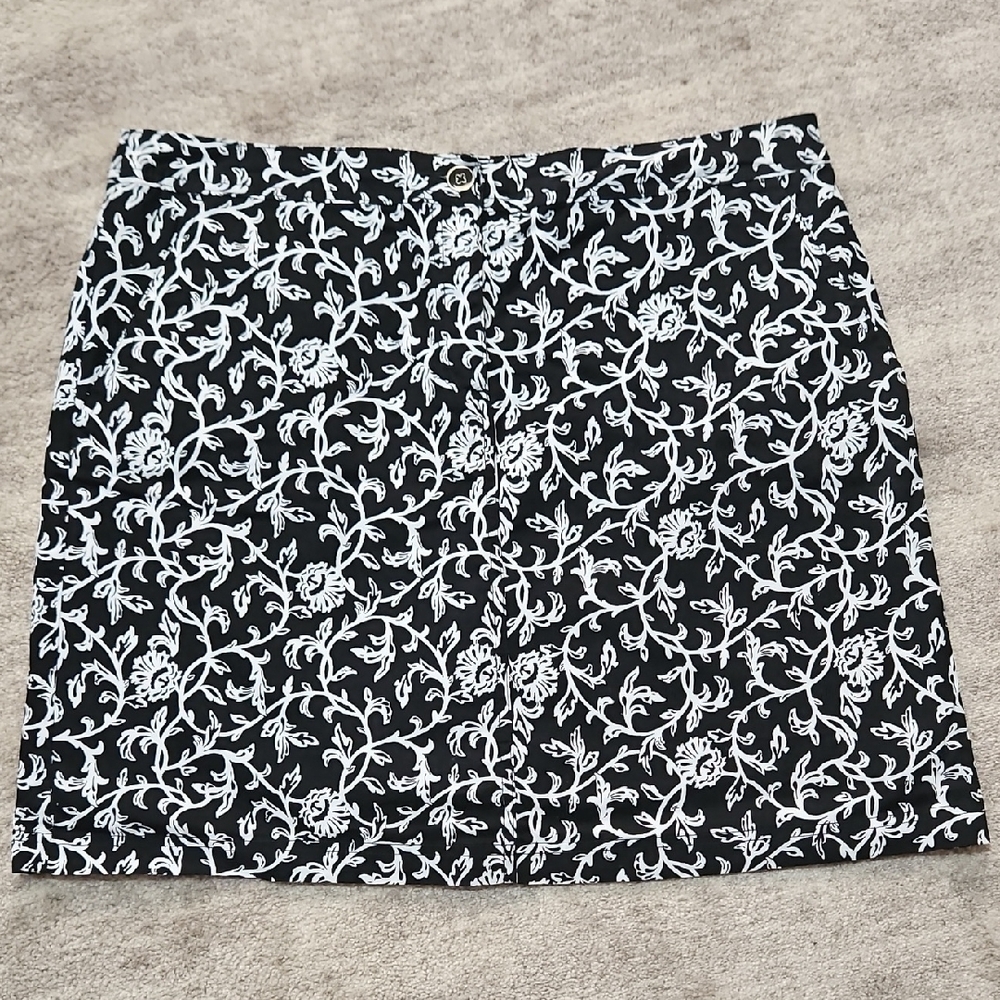 Scott Black and White Floral Mini Skirt